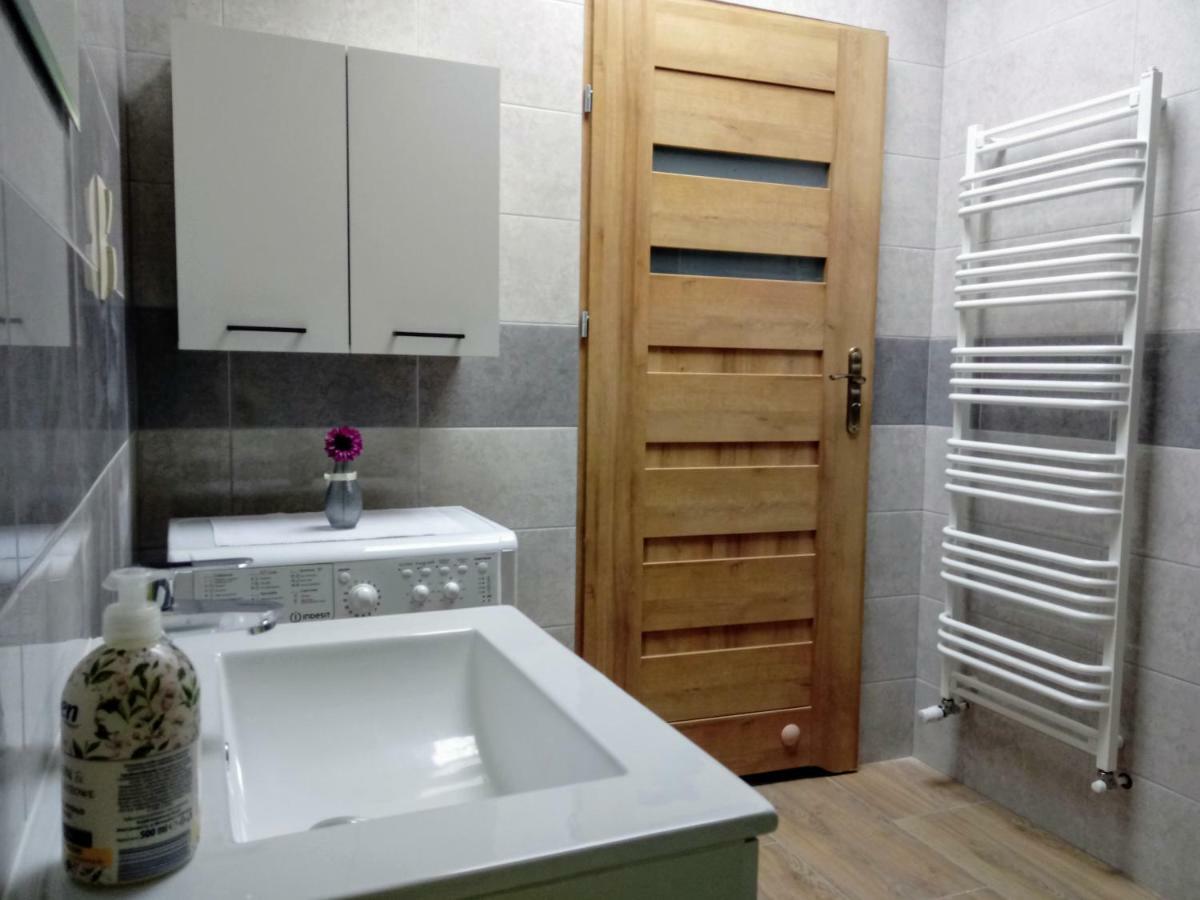 Noclegi Na Heweliusza Sanok Exterior foto